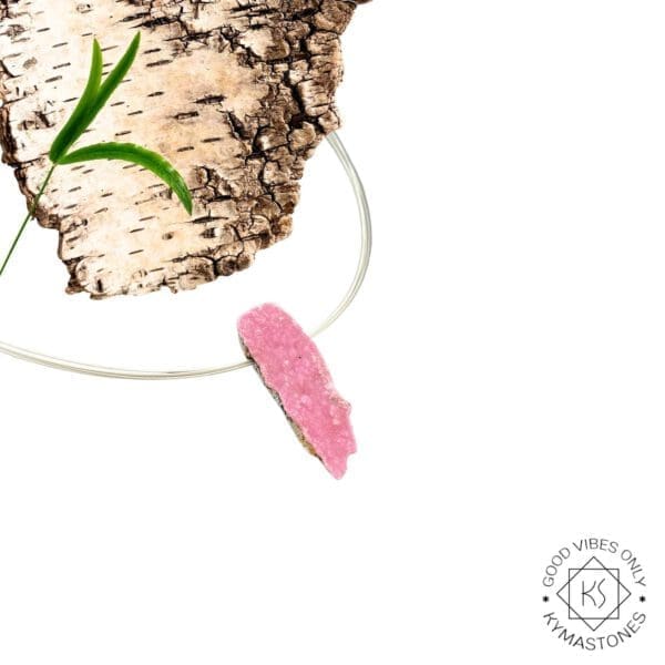Sublime Pendentif en Cobalto Calcite brute – Image 5