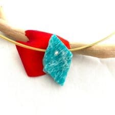 Délicate Amazonite avec son diamant incrusté
