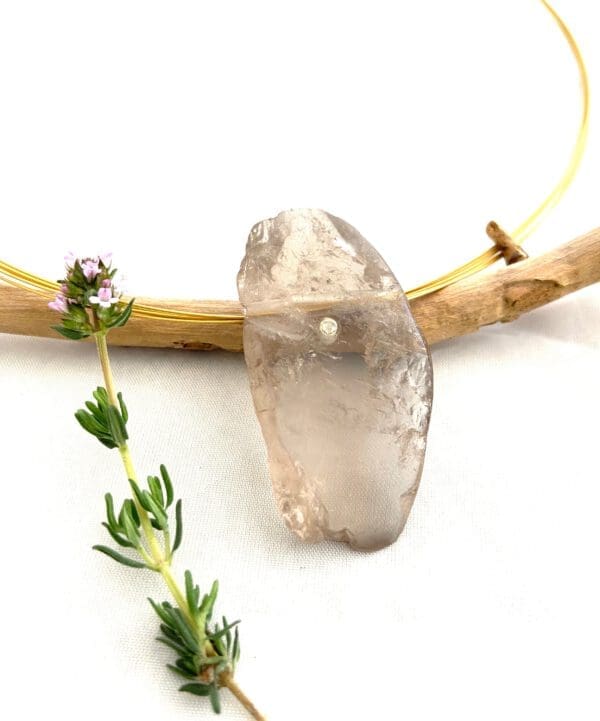 Quartz Fumé et diamant incrusté en pendentif